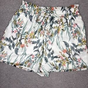 Walter Baker Women's Floral Ruffle Shorts Size M NEW WITH TAGS Botanical Print